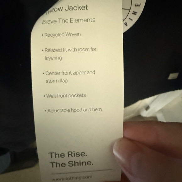 NWT Vuori Women’s Willow Jacket Black Size Small - Picture 9 of 15